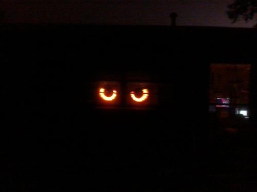 BW1U42TCAAABA_x.jpg large