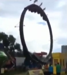 Fair ride leaves Metairie festival-goers dangling upside down